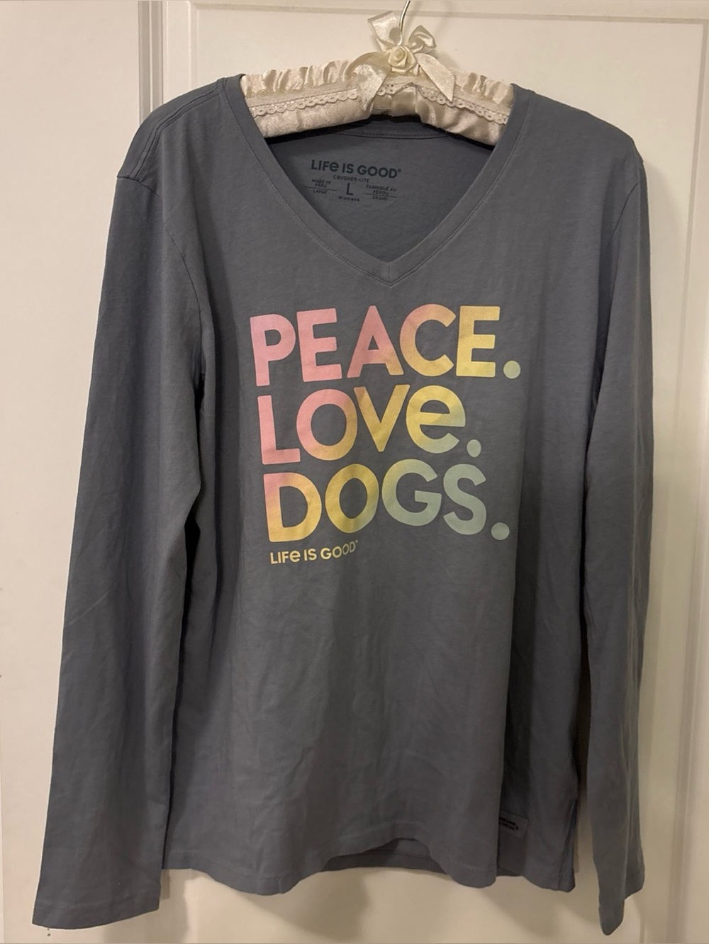 Life is Good "PEACE,LOVE,DOGS" Blue V-Neck Long Sleeve Tee-Women's L